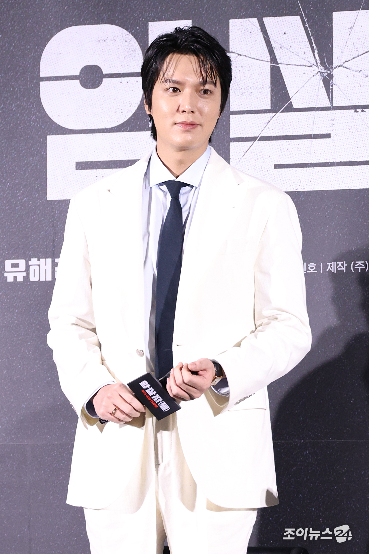 배우 이민호가 10일 오전 서울 용산구 CGV용산아이파크몰점에서 진행된 영화 '암살자(들)'(감독 허진호) 제작보고회에 참석하고 있다. [사진=문수지 기자]