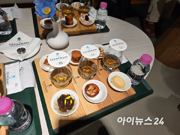 김효상 캄파리코리아 대표이사가 26일 열린 미디어데이에서 발표하고 있다. \[사진=구서윤 기자]