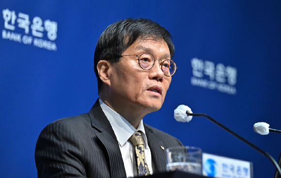 이창용 한국은행 총재가 지난 23일 서울 중구 한국은행에서 열린 금융통화위원회 금리 결정에 대한 기자간담회에서 발언하고 있다. [사진=사진공동취재단]