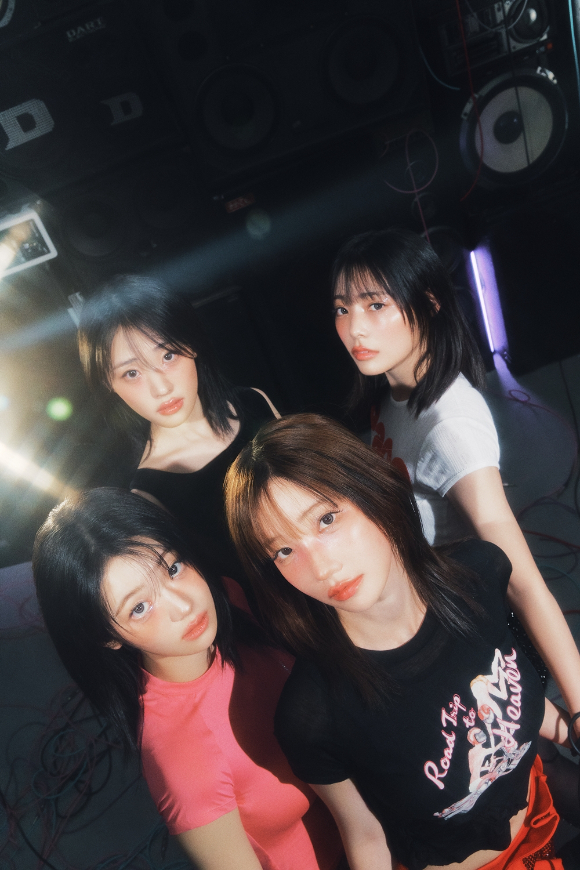 QWER &quot;프리즘필터와 공동제작 계약 종료&quot;(전문)