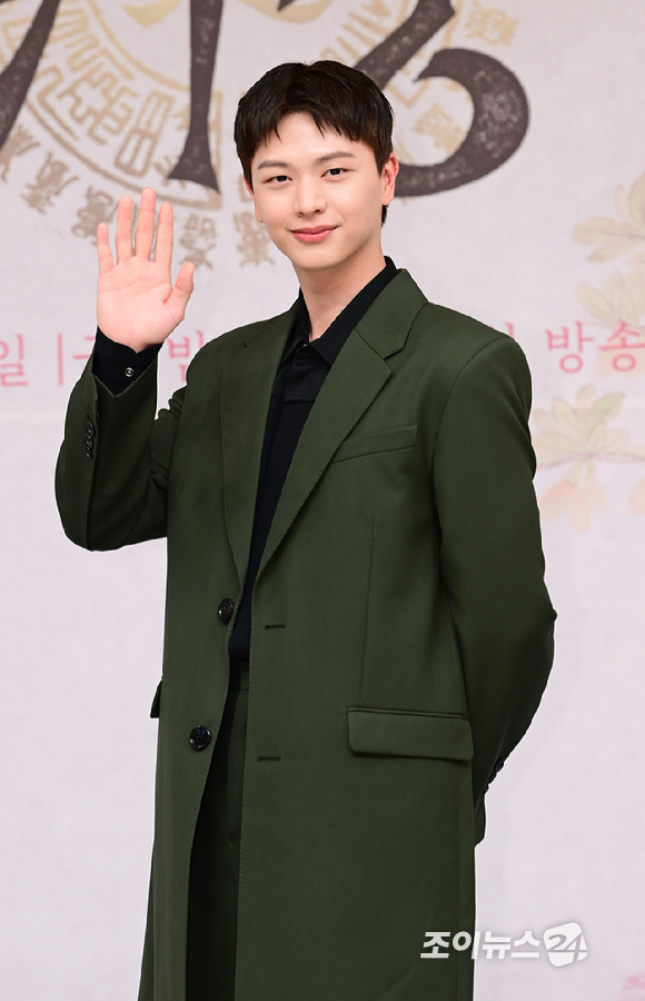 배우 육성재가 17일 오후 서울 양천구 목동 SBS 사옥에서 진행된 SBS 새 금토드라마 '귀궁' 제작발표회에 참석하고 있다. [사진=정소희 기자]