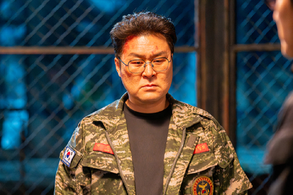윤경호 프로필 사진 [사진=눈컴퍼니]