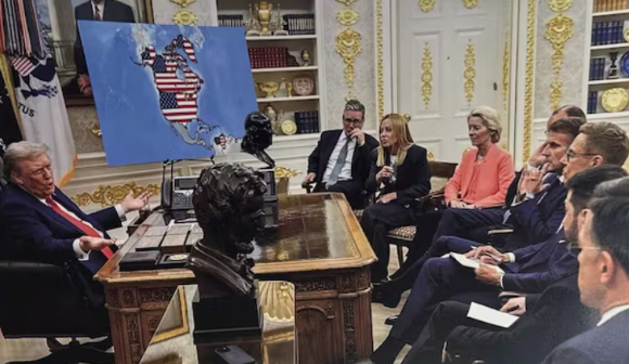 덴마크령 그린란드에 미국 국기를 꽂은 트럼프 대통령의 합성 사진. [사진=도널드 트럼프 트루스소셜]