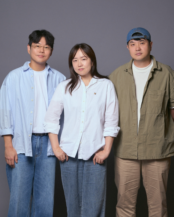 '모솔연애' 조욱형, 김노은, 원승재 PD가 31일 진행된 종영 인터뷰에서 포즈를 취하고 있다. [사진=넷플릭스]