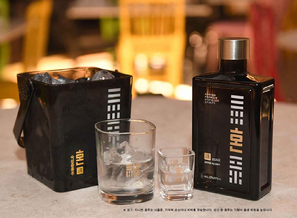 프리미엄 숙성 증류주 &lsquo;혼&rsquo; 이미지. [사진=골든블루]