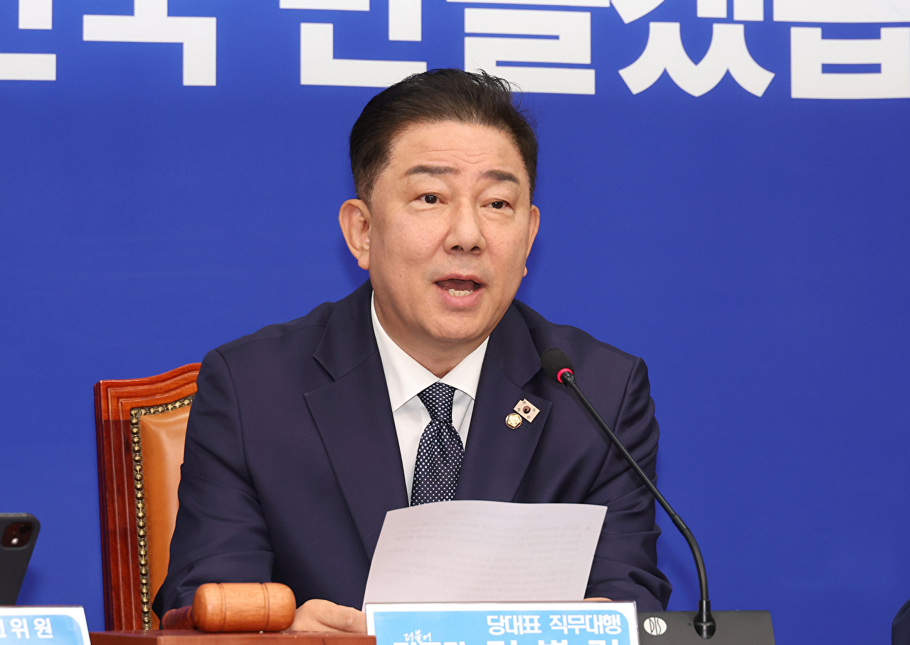 더불어민주당 김병기 당 대표 직무대행 겸 원내대표가 11일 국회에서 열린 최고위원회의에서 발언하고 있다. 2025.7.11 [사진=연합뉴스]