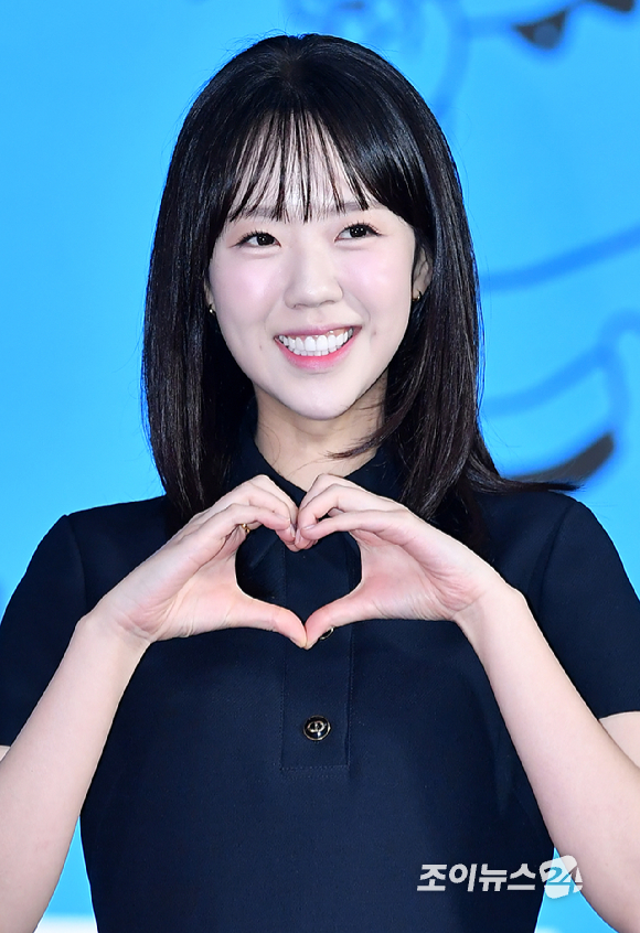 배우 지예은이 10일 오전 서울 영등포구 여의도동 KBS별관에서 진행된 KBS 2TV 새 예능프로그램 '크레이지 리치 코리안' 제작발표회에 참석해 포즈를 취하고 있다. [사진=문수지 기자]