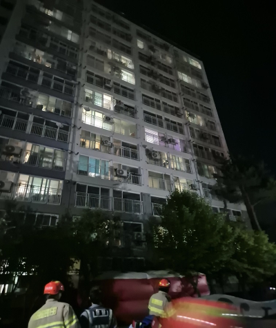 에어매트를 깐 현장 모습 [사진=아산소방서]