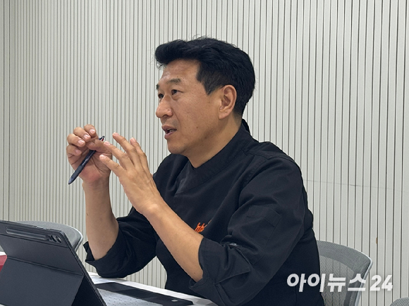 이석동 bhc 메뉴개발1팀장. [사진=전다윗 기자]