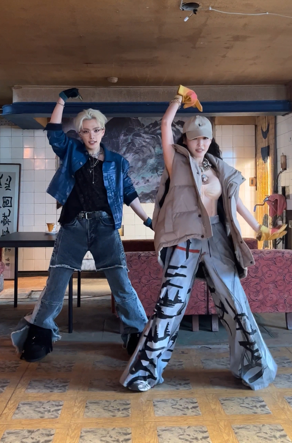 청하 댄스 챌린지 이미지 [사진=모어비전]