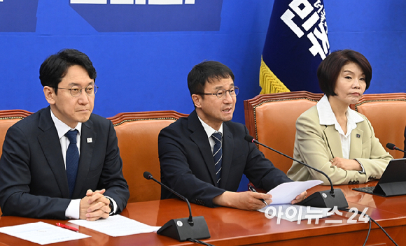 한병도 더불어민주당 원내대표가 16일 국회에서 열린 원내대책회의에서 발언하고 있다. [사진=곽영래 기자]