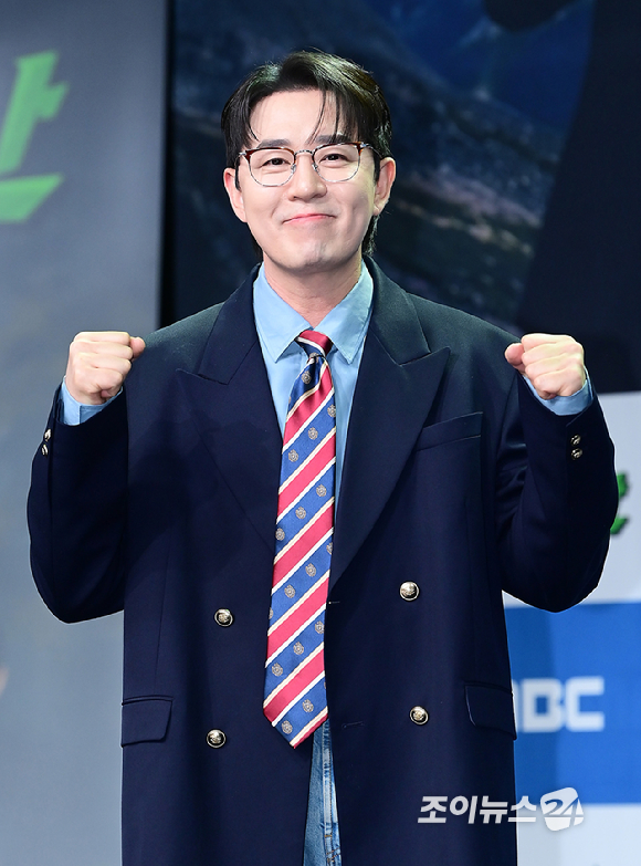 방송인 붐이 28일 오후 서울 마포구 상암동 MBC 신사옥에서 열린 MBC 새 예능 프로그램 '최우수산(山)' 제작발표회에서 참석하고 있다. [사진=정소희 기자]