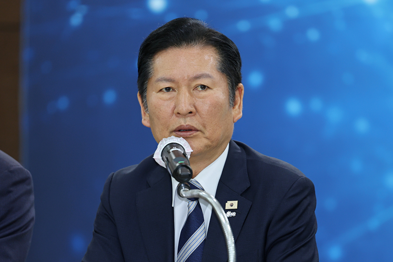 더불어민주당 정청래 대표가 6일 전남 영광농협에서 열린 최고위원회의에서 발언하고 있다. 2026.3.6 [사진=연합뉴스]