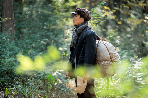 배우 문성현이 영화 '여전히 찬란하게'에서 열연하고 있다. [사진=FNC엔터테인먼트]