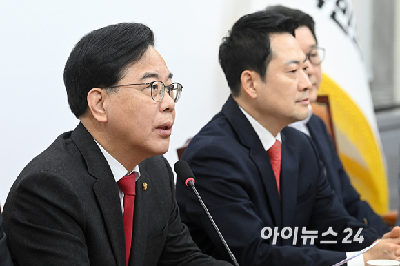 송언석 국민의힘 원내대표가 30일 서울 여의도 국회에서 열린 최고위원회의에서 발언하고 있다. [사진=곽영래 기자]