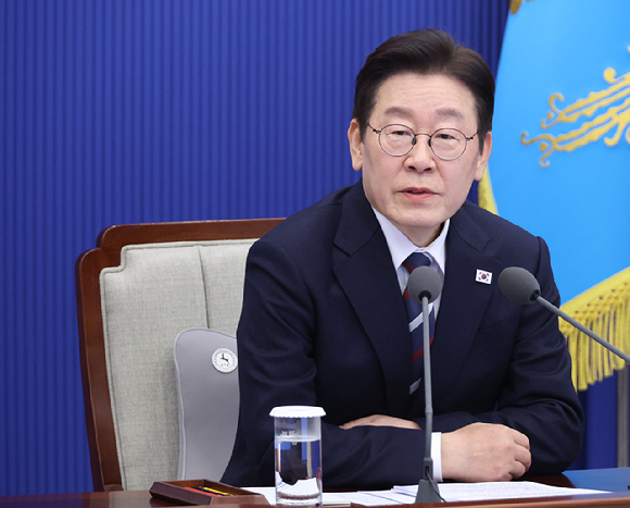 이재명 대통령이 19일 청와대에서 열린 수석보좌관회의에서 발언하고 있다. 2026.2.19 [사진=연합뉴스]