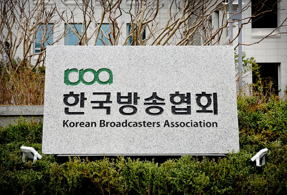 지상파 3사-네이버 AI 소송, 유봉석 CRO 증인 채택