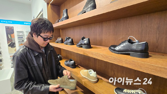 20일 서울 성동구 무신사 킥스 성수에서 만난 김정현 킨치(KINCHI) 창업자 겸 최고마케팅책임자(CMO). [사진=진광찬 기자]