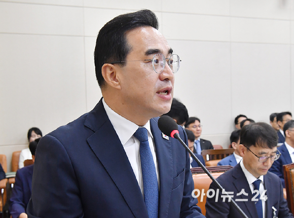 박홍근 기획예산처 장관이 9일 서울 여의도 국회에서 열린 재정경제기획위원회 전체회의에서 업무보고를 하고 있다. [사진=곽영래 기자]