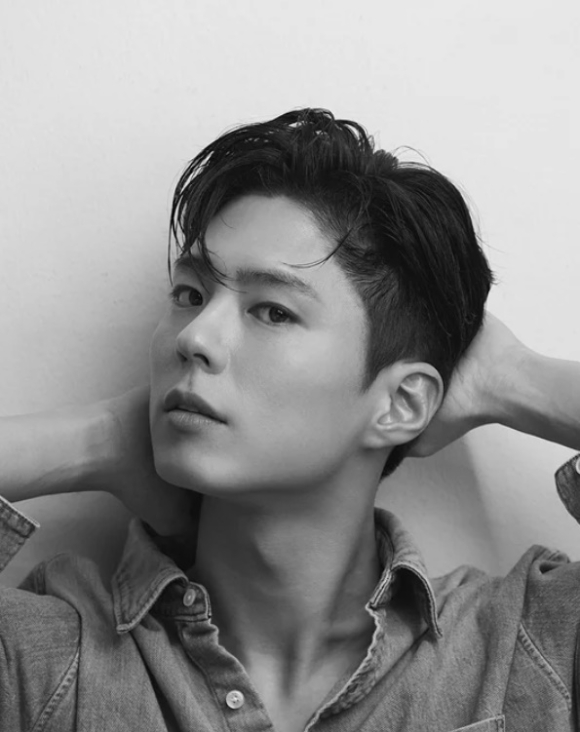 박보검의 새 프로필 사진이 공개됐다. [사진=더블랙레이블]