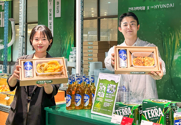현대백화점이 수도권 주요 점포에서 '전주가맥축제'를 테마로 하는 팝업스토어를 릴레이로 운영한다. [사진=현대백화점]