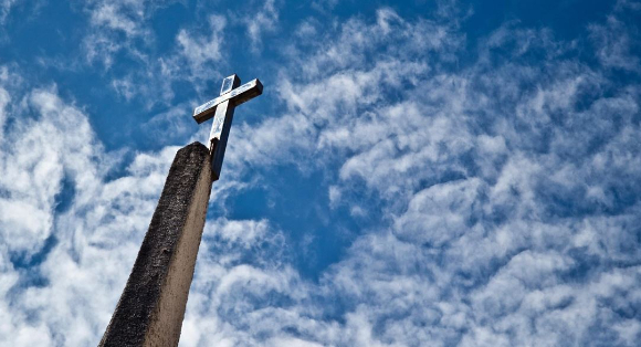 약 10년간 다수 여신도를 성적으로 착취해 온 전 목사가 구속됐다. 본 기사와 무관한 이미지. [사진=픽셀스]