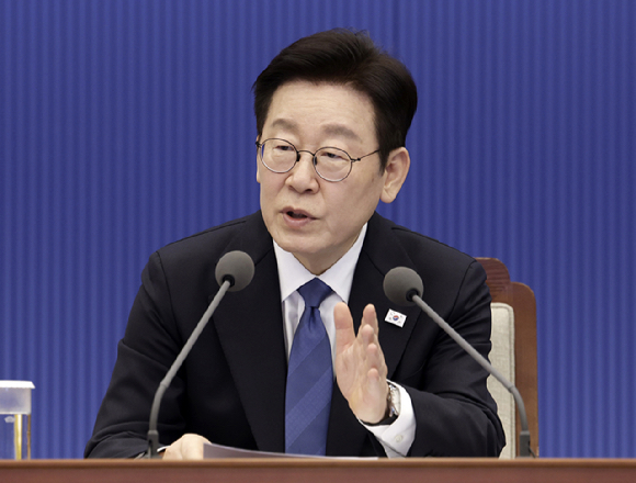 이재명 대통령이 5일 청와대 여민관에서 열린 수석보좌관회의에서 발언하고 있다. 2026.2.5 [사진=연합뉴스]