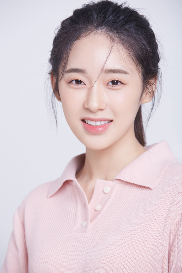  신예 안유정이 '사랑했다는 현재진행형'에 600대 1의 경쟁률을 뚫고 캐스팅됐다. [사진=우리액터스]