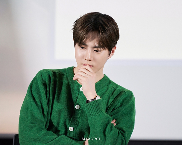 엑소 수호가 '메소드연기' GV에 참석해 대화를 나누고 있다. [사진=SM엔터테인먼트]