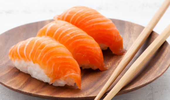 초밥은 재료와 조리 방식에 따라 영양적 가치와 건강 영향이 크게 달라질 수 있다는 전문가들의 설명이 제시됐다. 사진은 스시이며, 본 기사 내용과 무관. [사진=Nihombashi Tokyo]