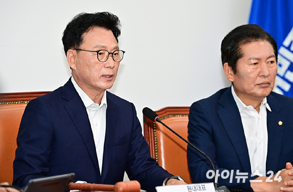 박광온 더불어민주당 원내대표가 2일 국회에서 열린 당 최고위원회의에서 발언하고 있다. [사진=곽영래 기자]