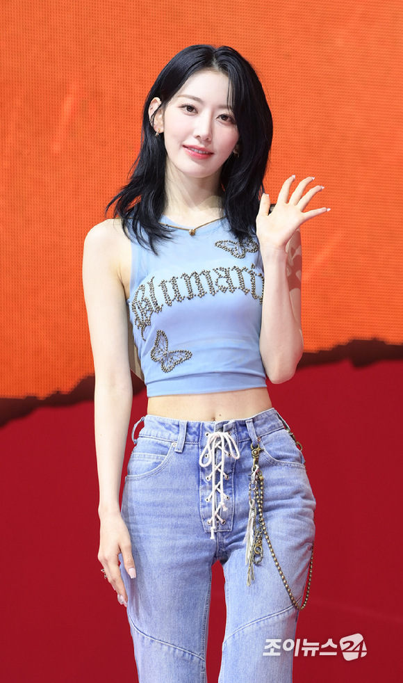 르세라핌 사쿠라, 고열 증세로 파리 공연 불참