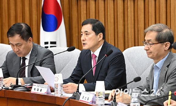 박대출 국민의힘 선거관리개혁특위 위원장이 7일 서울 여의도 국회에서 열린 6.3 국민참정권 침해 진상규명 및 선거관리 개혁 특별위원회 2차 회의에서 발언하고 있다. [사진=곽영래 기자]