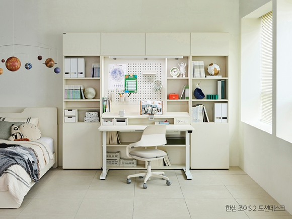 한샘 조이S 2 모션데스크. [사진=한샘]