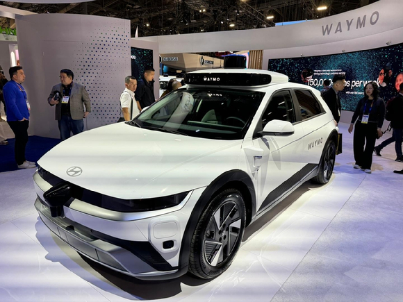 웨이모의 6세대 로보택시 현대차 아이오닉5 [사진=연합뉴스]