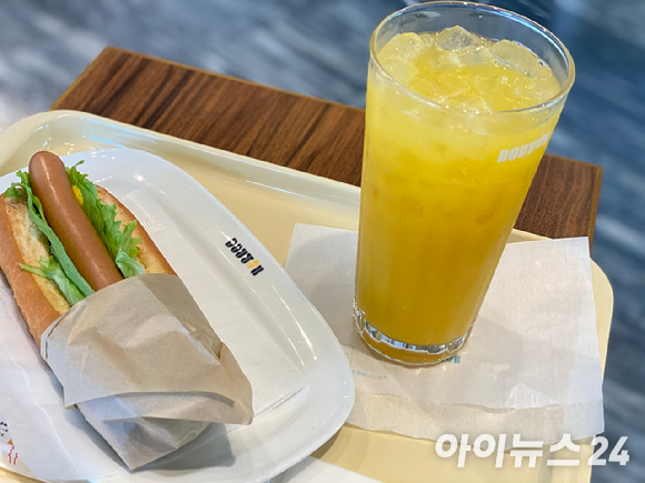 스타벅스 조식 메뉴 중 하나. [사진=설래온 기자 ]