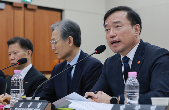 [2026 국감] "건물주는 리베이트 받는데 원룸 세입자는 인터넷 요금 이중부담"