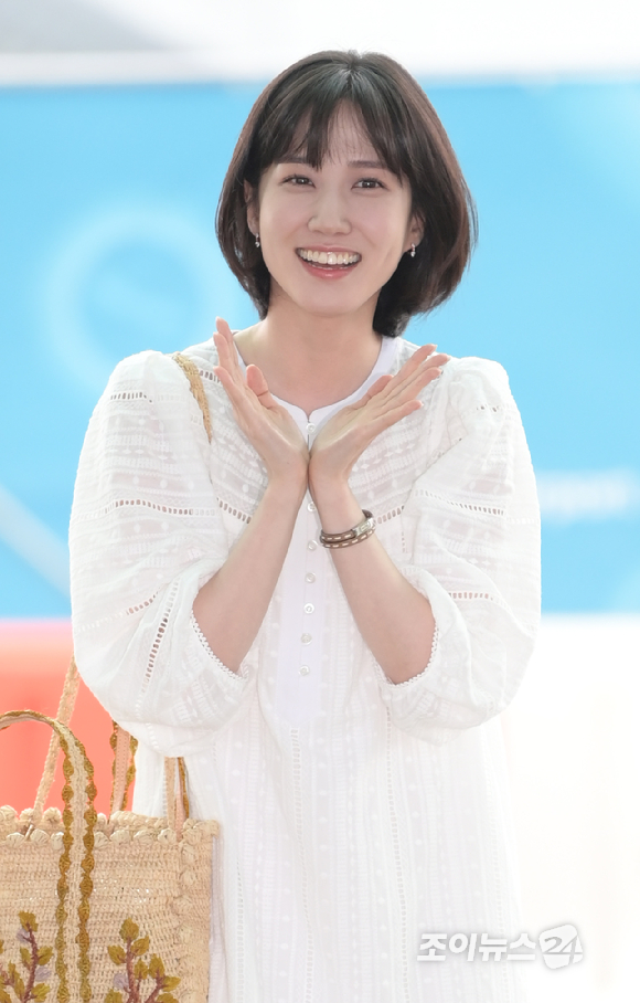 배우 박은빈이 8일 '이상한 변호사 우영우' 휴가차 발리 출국을 위해 인천국제공항에 도착하고 있다. [사진=정소희 기자]