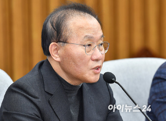 윤재옥 국민의힘 원내대표가 15일 오전 서울 여의도 국회에서 열린 원내대책회의에서 발언하고 있다. [사진=곽영래 기자]