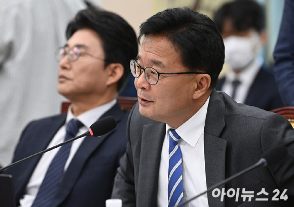 김우영 더불어민주당 의원이 국회 과학기술정보방송통신위원회에서 발언하고 있다. [사진=곽영래 기자]