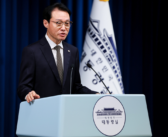 이규연 대통령실 홍보소통수석이 10일 서울 용산 대통령실에서 11일 예정된 을 하고 있다. 2025.9.10 [사진=연합뉴스]