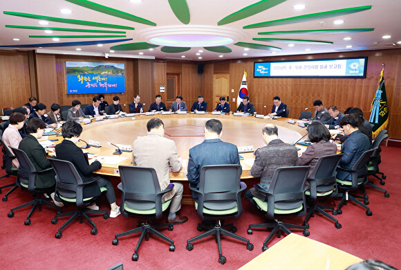 전라남도 화순군이 국도비 건의사업 보고회를 개최하고 예산확보 방안을 논의하고 있다 [사진=화순군]