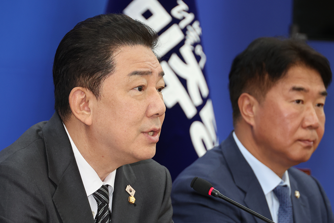 더불어민주당 김병기 원내대표가 19일 서울 여의도 국회에서 국정감사 등 현안 관련 기자간담회를 하고 있다. 2025.10.19 [사진=연합뉴스]