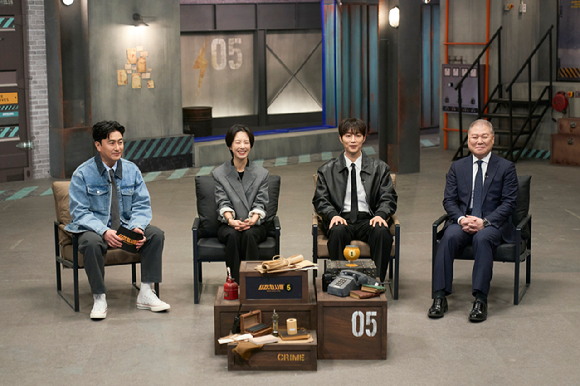 '용감한 형사들5' 제작발표회에 참석한 안정환 곽선영 윤두준 권일용 [사진=티캐스트 ]