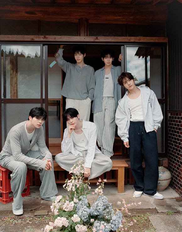 제로베이스원, 日 오리콘+타워레코드 쌍끌이 1위