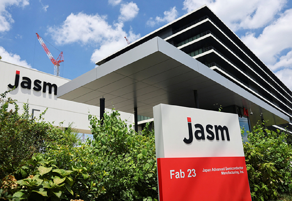 대만 TSMC의 자회사인 일본첨단반도체제조(JASM)의 반도체 공장. [사진=로이터, 연합뉴스]