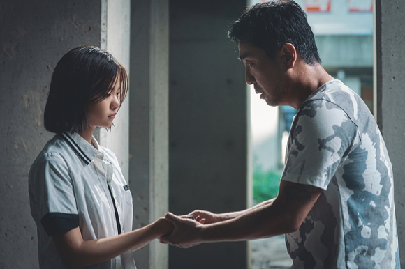 배우 류승룡이 영화 '비광'에서 열연하고 있다. [사진=㈜플레이그램, ㈜콘텐츠지오]