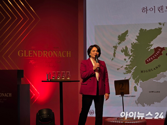 지난달 28일 더 글렌드로낙 울트라 프리미엄 라인업 출시 기념 프리뷰 행사에 더 글렌드로낙 울트라 프리미엄 라인업 제품들이 전시되어 있다. [사진=한국브라운포맨]