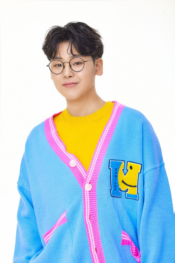 가수 김호연이 20일 정식 데뷔한다. [사진=팔월엔터테인먼트]