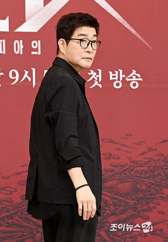 [포토] 손현주, 메디컬 느와르 닥터X 기대하세요